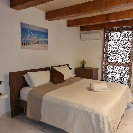 Moorea Mansions Vendégház Sliema